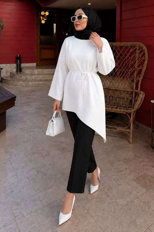 Beli Bağlamalı Asimetrik Kesim Tunik TSD260265 Beyaz - Tesettür Dünyası