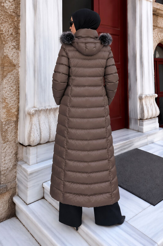 Beli Kemerli Kapüşonlu Uzun Şişme Mont TSD260368 Acı Kahve - 6