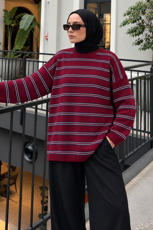 Çizgili Oversize Triko Kazak TSD260388 Bordo - Tesettür Dünyası
