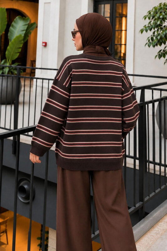 Çizgili Oversize Triko Kazak TSD260388 Kahverengi - 5