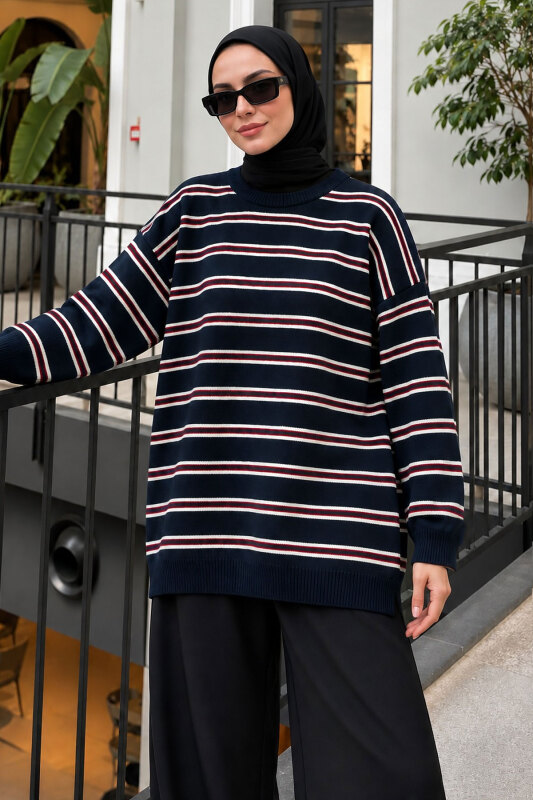 Çizgili Oversize Triko Kazak TSD260388 Lacivert - 3