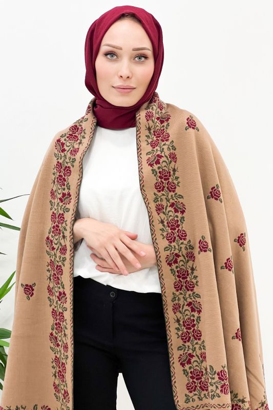 Gül Desenli Triko Omuz Şalı TSD220922 Camel - Tesettür Dünyası (1)