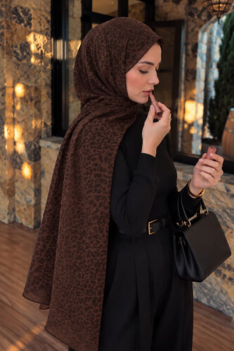 Leopar Desenli Jakarlı Şal TSD260360 Acı Kahve 
