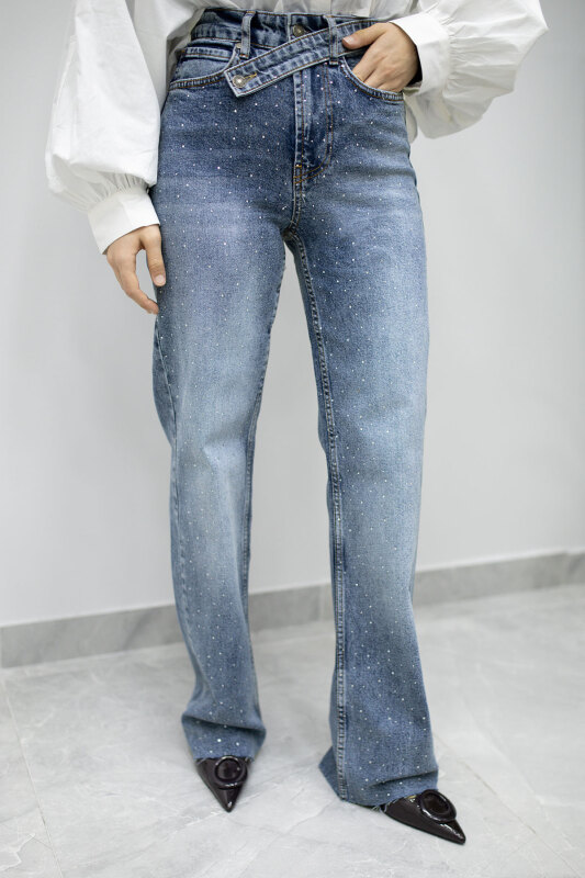 Taşlı Çapraz Kemerli Kot Pantolon TSD260194 Mavi - 3