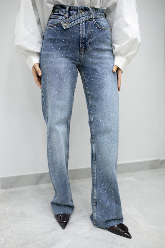 Taşlı Çapraz Kemerli Kot Pantolon TSD260194 Mavi - 5