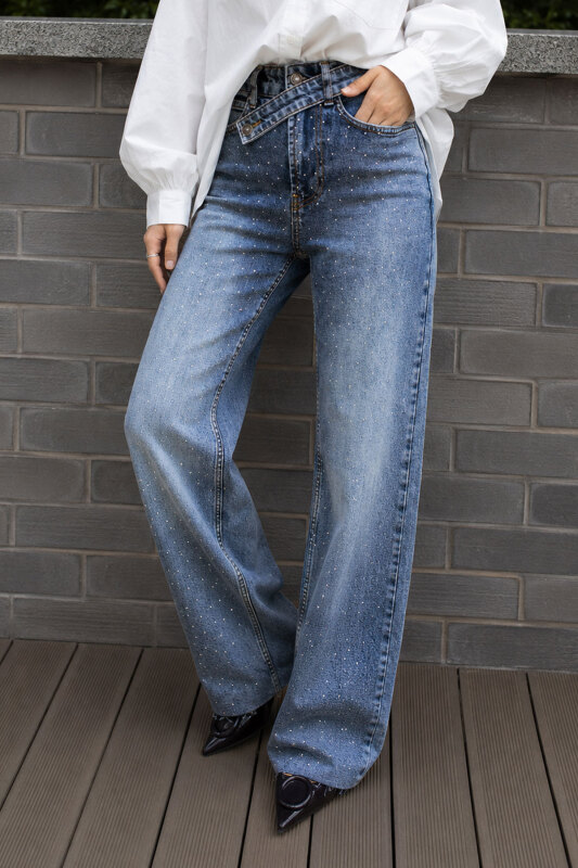 Taşlı Çapraz Kemerli Kot Pantolon TSD260194 Mavi - 1